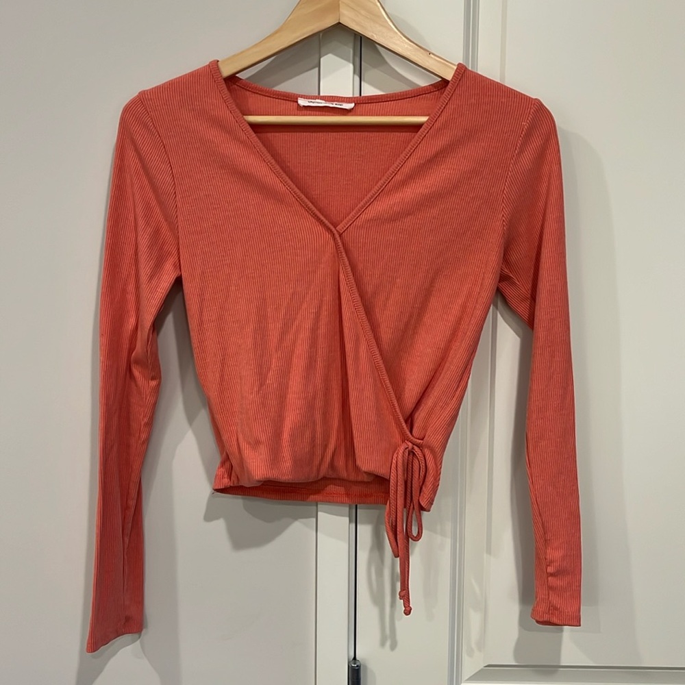 Caution to the Wind Long Sleeve with tie Size M